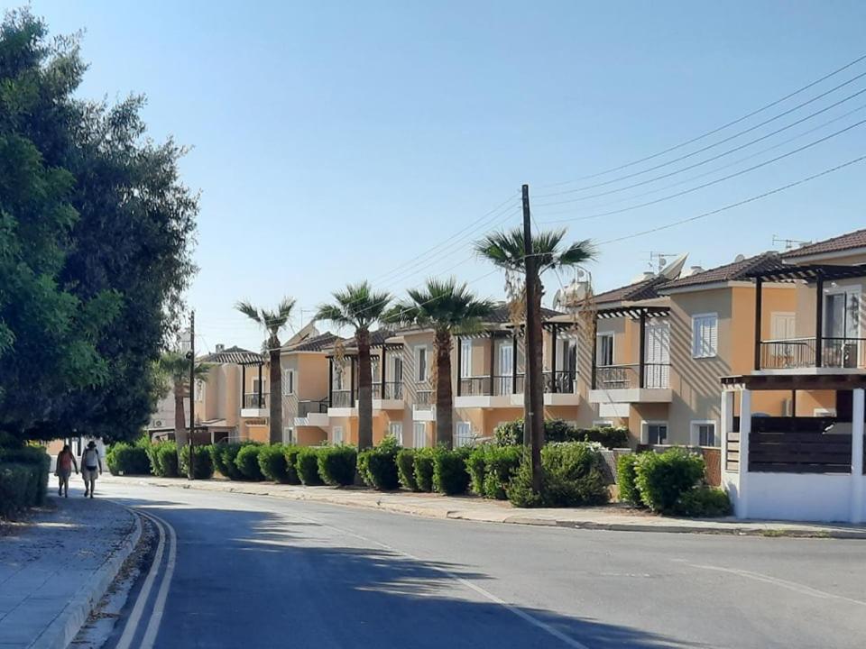 Sirena Sunrise Prestige Apartments Paphos Buitenkant foto