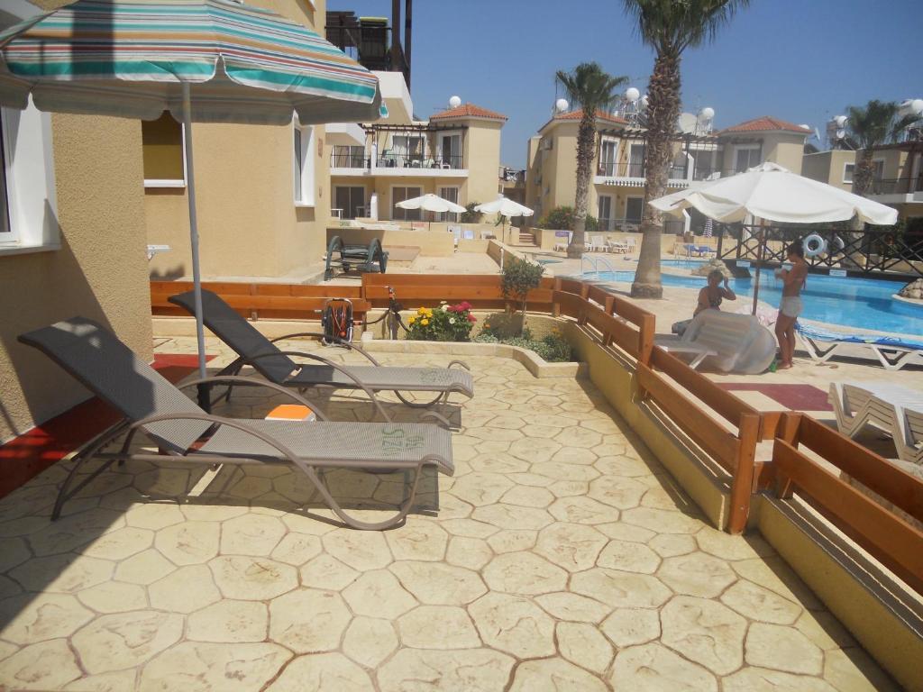 Sirena Sunrise Prestige Apartments Paphos Buitenkant foto