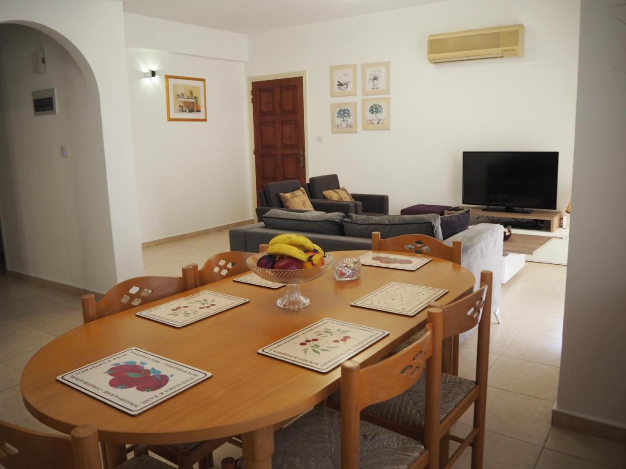Sirena Sunrise Prestige Apartments Paphos Buitenkant foto