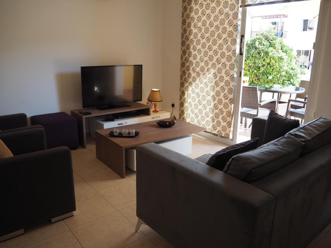 Sirena Sunrise Prestige Apartments Paphos Buitenkant foto
