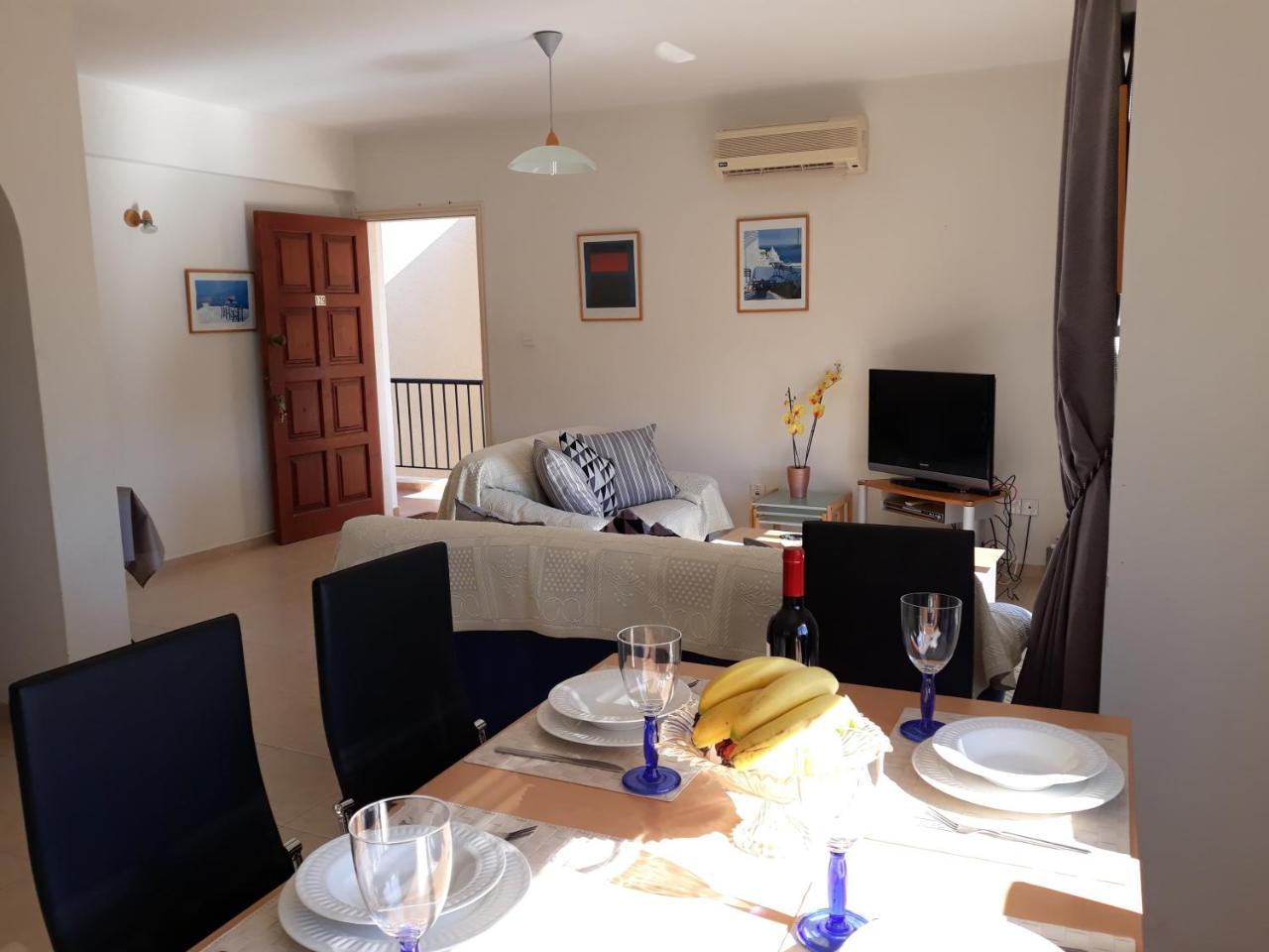 Sirena Sunrise Prestige Apartments Paphos Buitenkant foto